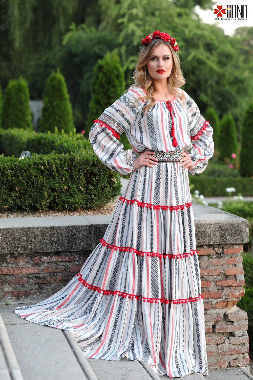 Rochie Boho Populara Stilizata cu Motive Traditionale
