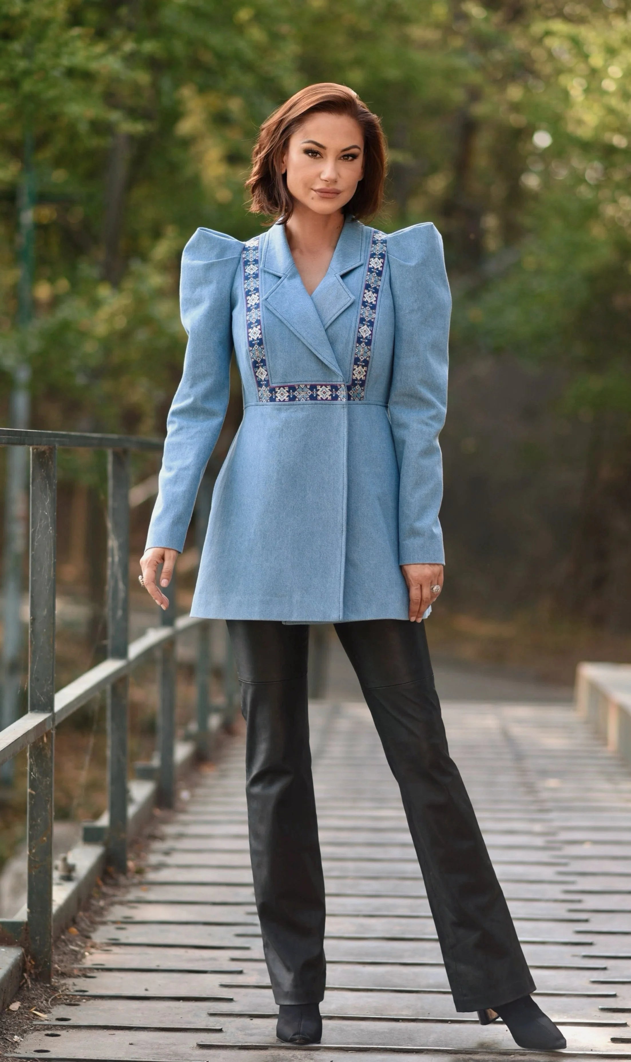 Jacheta Din Denim Si Jacquard Etnic Tesut