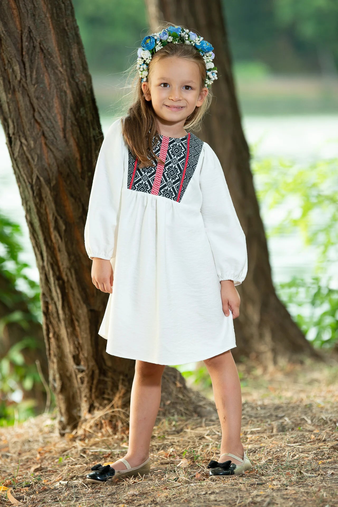 Rochita traditionala Ofelia de fetite 8 - 15 ani