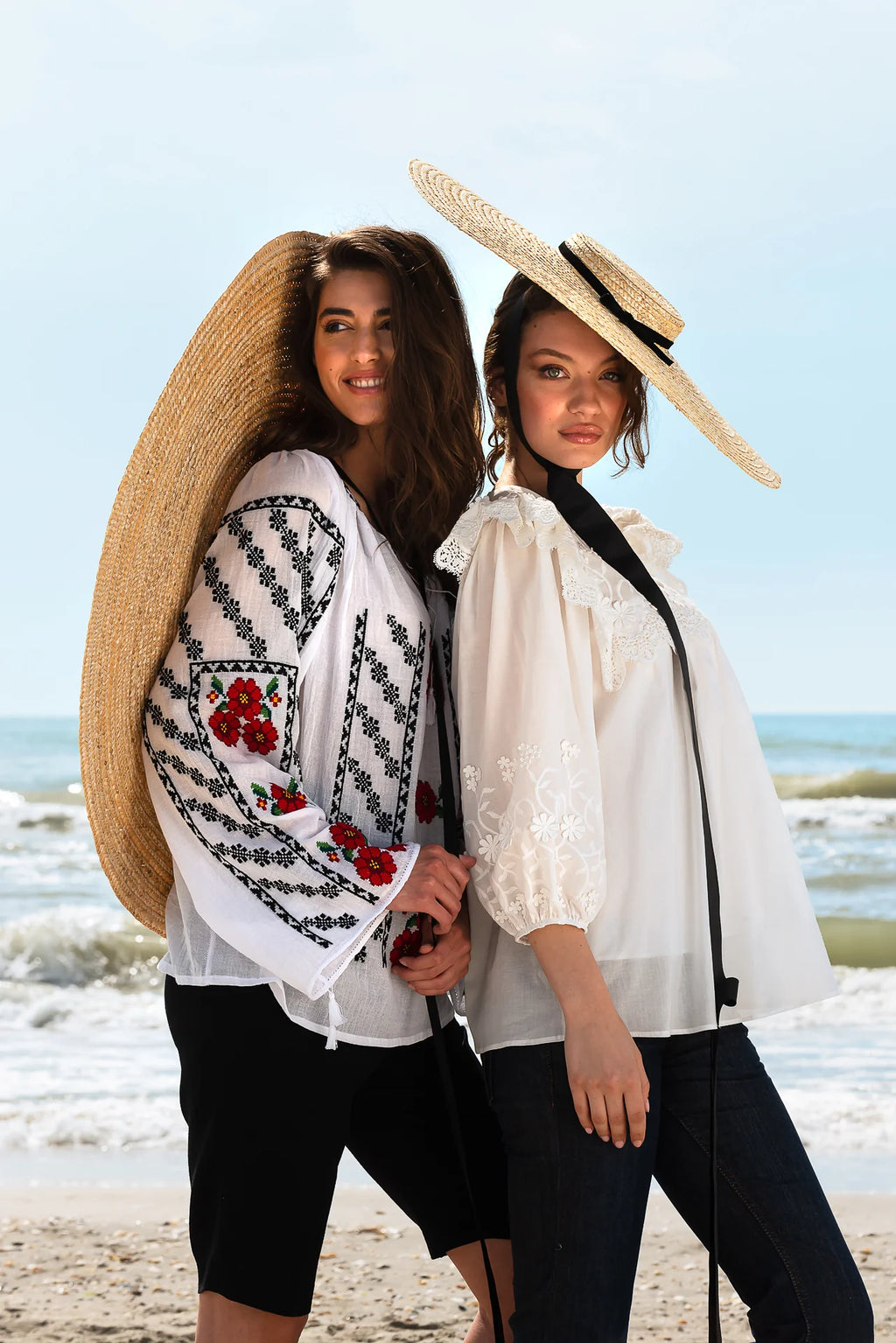 Bluza Alba Maramu cu Broderie Tridimensionala