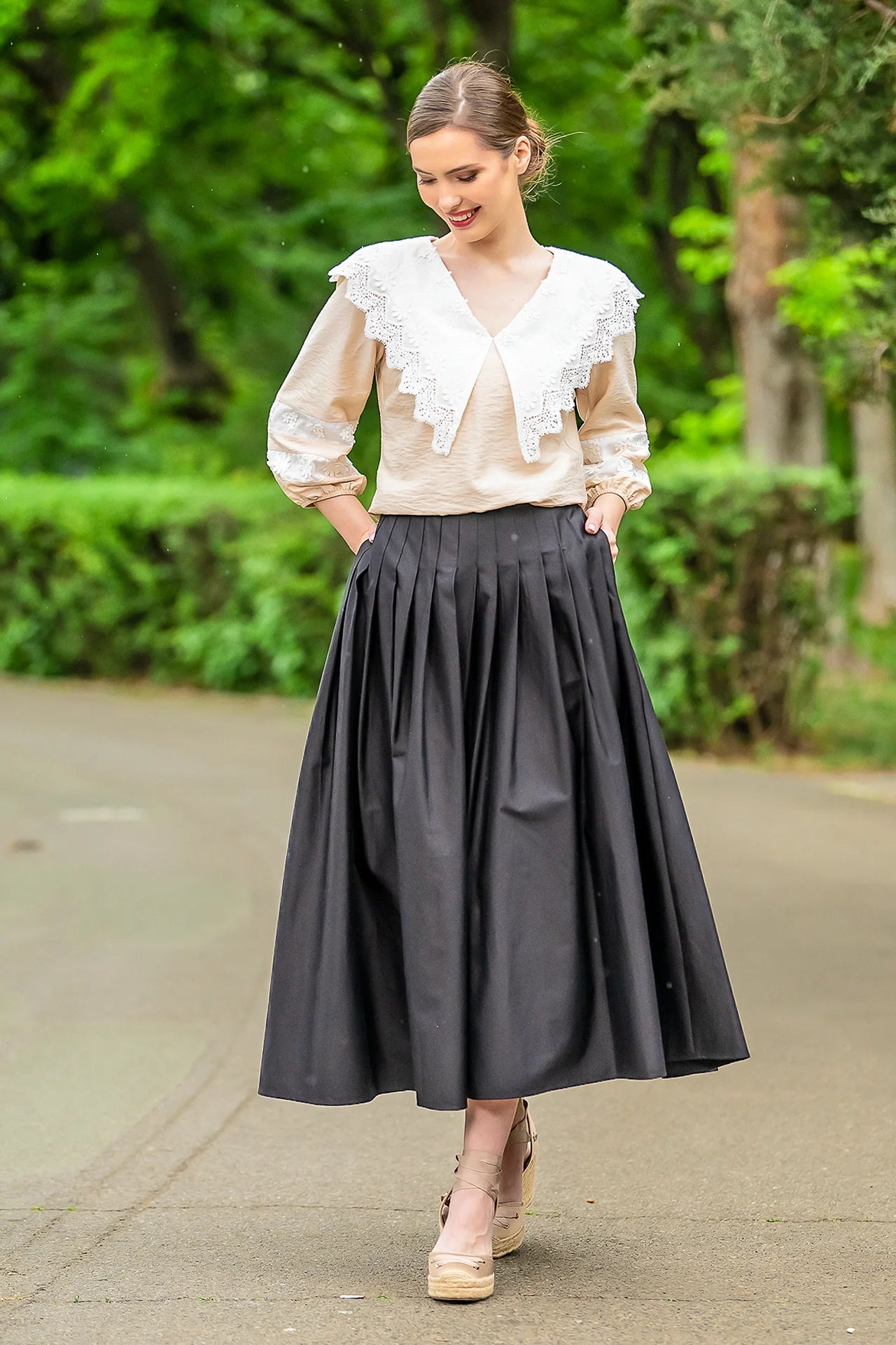 Bluza Crem Cu Guler Din Broderie Tridimensionala
