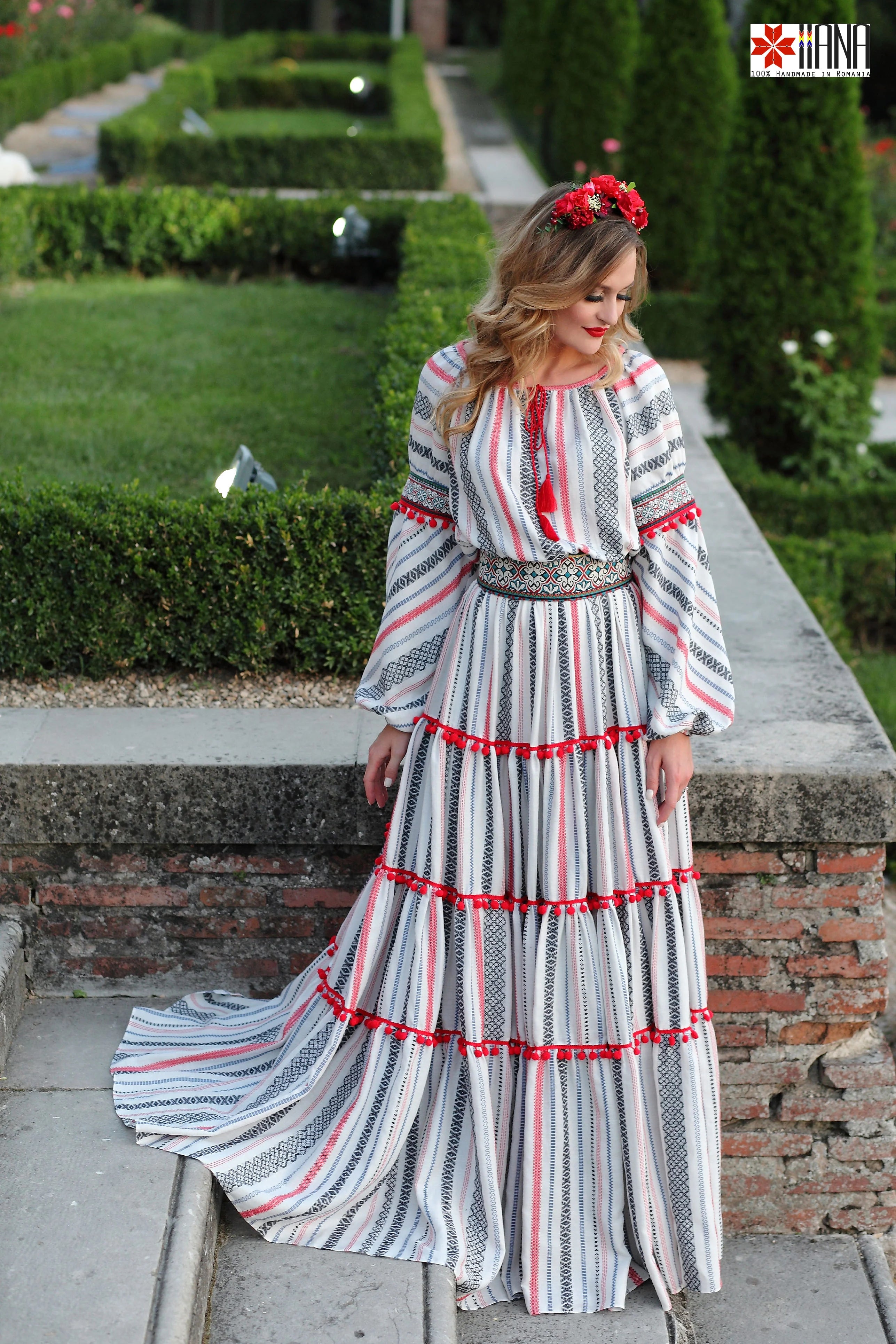 Rochie Boho Populara Stilizata cu Motive Traditionale