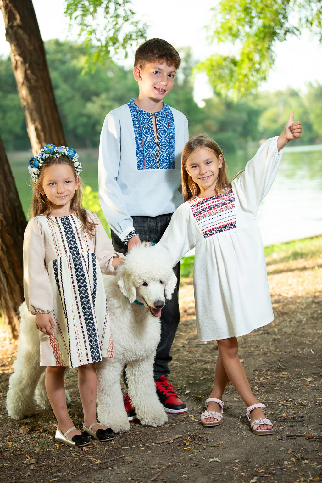 Rochita traditionala fetite Smaranda 8 - 15 ani