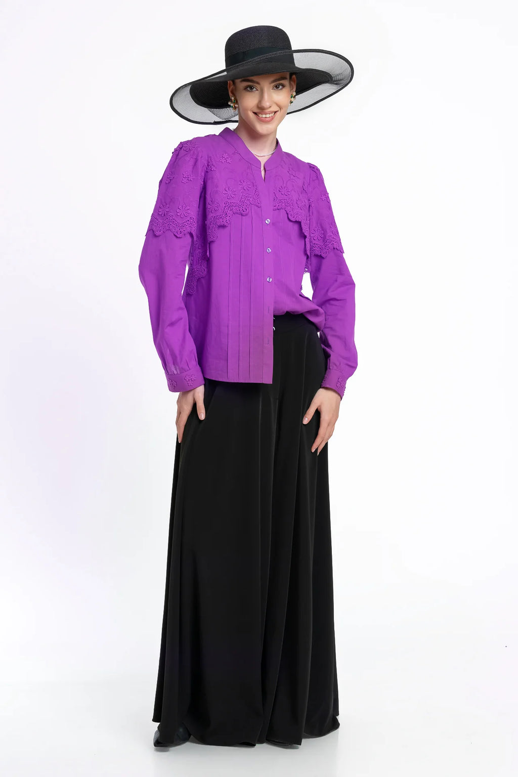Cămașa violet din batist de bumbac și broderie tridimensională
