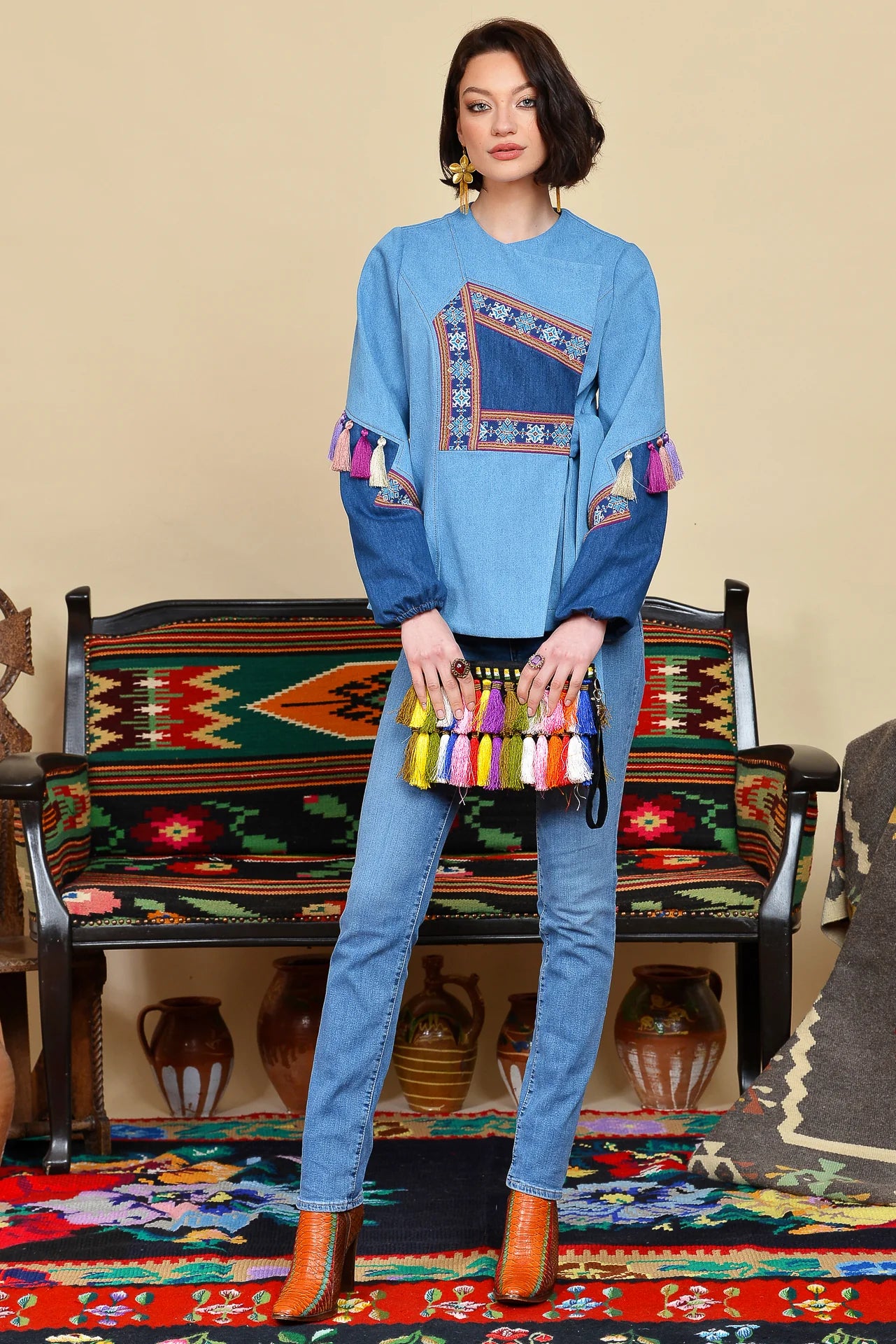 Jacheta din Denim cu Ciucuri de Matase si Jacquard Etnic