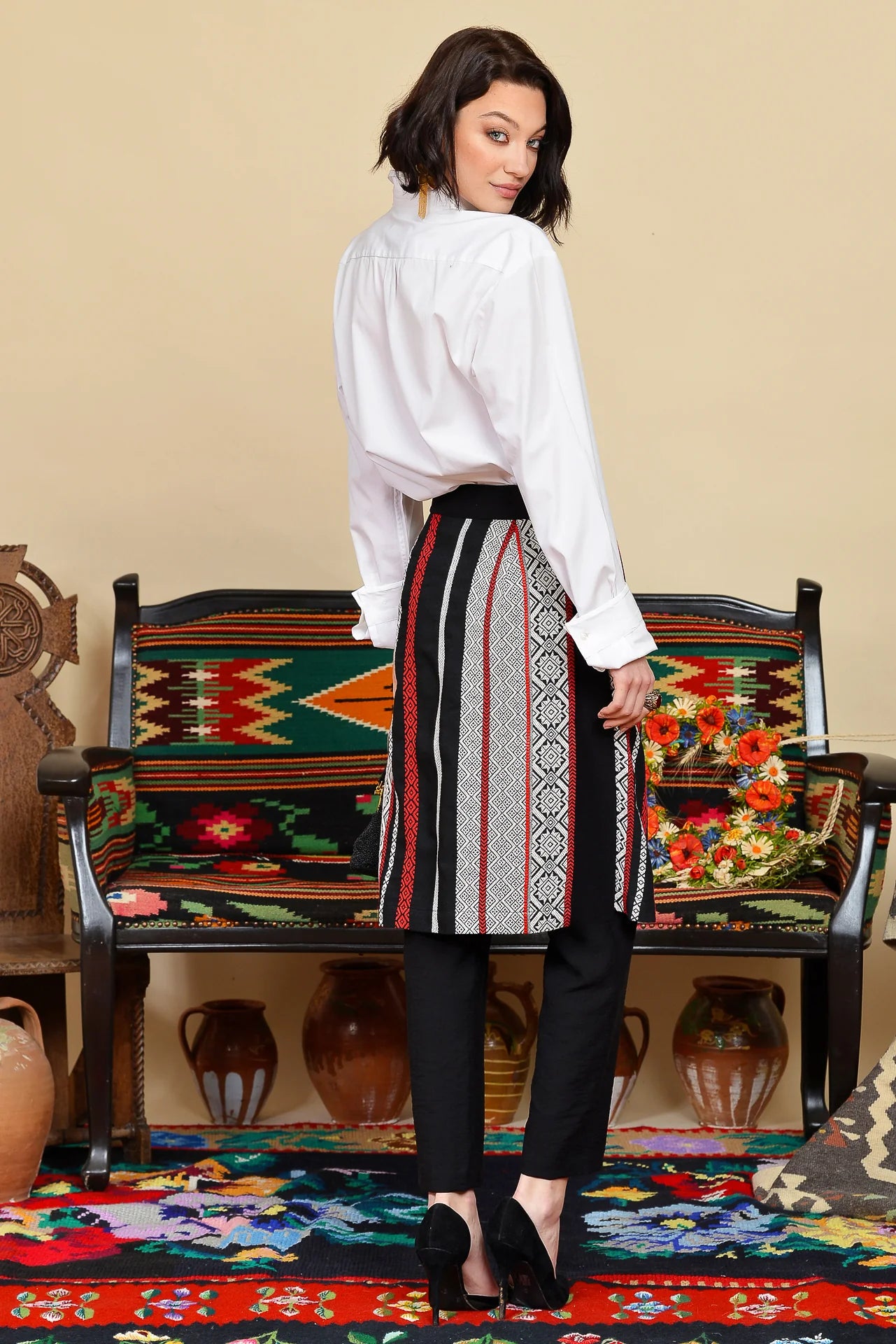 Pantaloni Negri cu Oprege