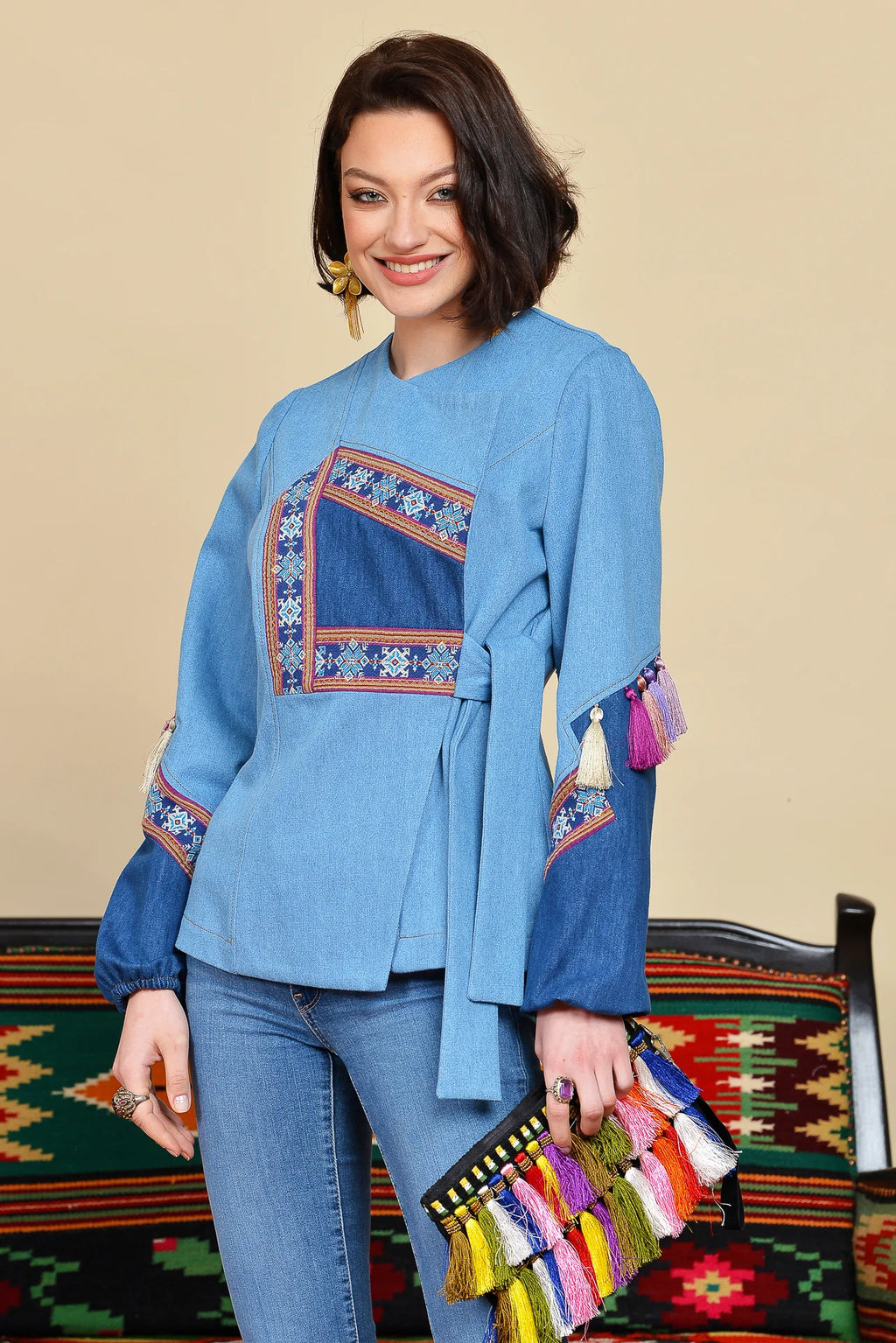Jacheta din Denim cu Ciucuri de Matase si Jacquard Etnic