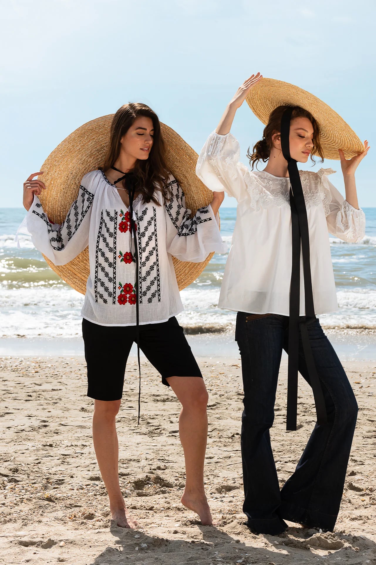 Bluza Alba Maramu cu Broderie Tridimensionala